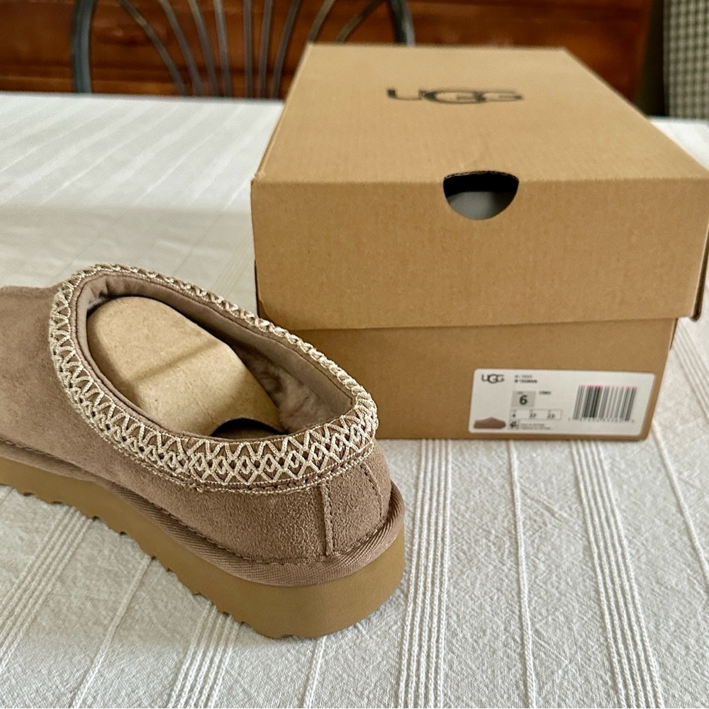 UGG Tasman Slip-On Shoes - Picture 7 of 8